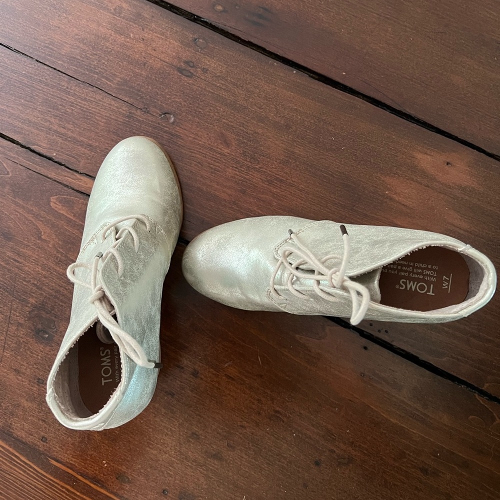 Toms Lunata Metallic Booties